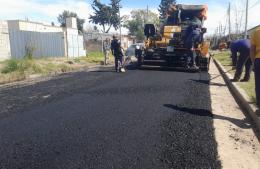 La pavimentación continúa por el Barrio Itatí