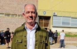 Ignacio Maiztegui votó y esperará junto a su familia