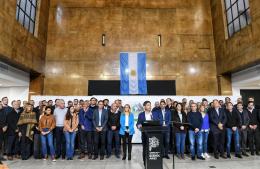 Magario remarcó que la Provincia defenderá la educación, obras, salud, trabajo y a las pymes