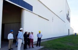 El intendente recorrió las futuras instalaciones de Teknal S. A.