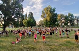 Clases abiertas de zumba: “Pergamino se mueve” arrancó con todo