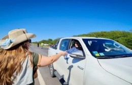 Vecinos reclamaron a la vera de la Ruta 188 por mejoras y recibieron el apoyo del intendente