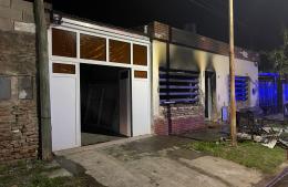 Terrible incendio en una casa de calle Montevideo
