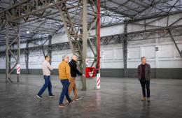 Martínez recorrió la planta de Good Park