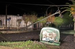 Esta vez le tocó a El Socorro: volaron techos y cayeron árboles